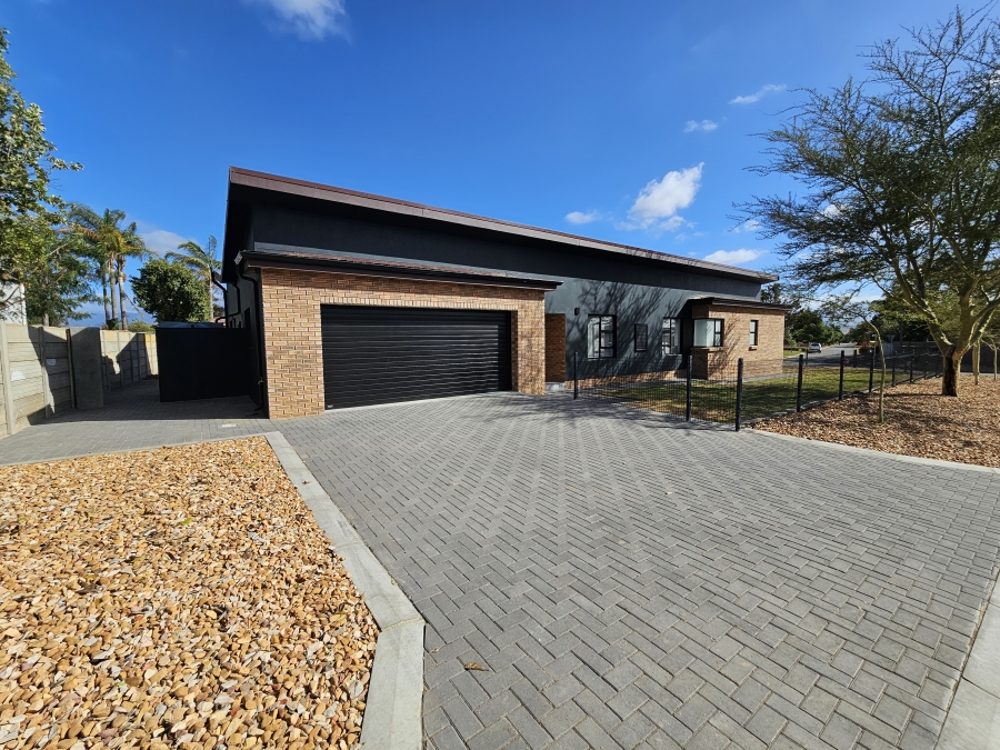 3 Bedroom Property for Sale in Riversdale Western Cape